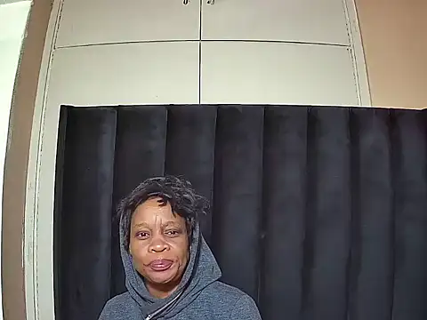 JoycyQueen online show from 8, 7, 2026