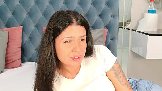 AnneRey online show from 8, 5, 2026