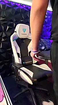 public streamer online show from 20, 3, 2026