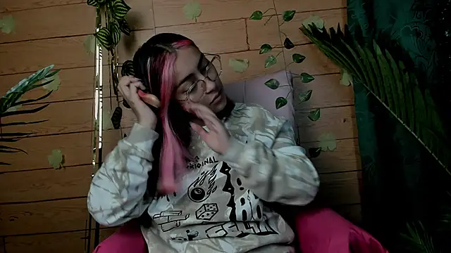 Snapshot of PinkyyPieee_ chatting on 25, 3, 2026 PinkyyPieee online show from 25, 3, 2026