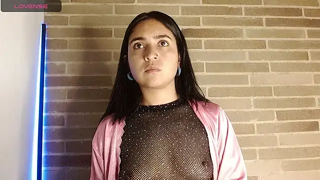 sweet-little online show from 13, 5, 2026