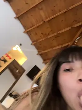 miicbebita online show from 11, 5, 2026