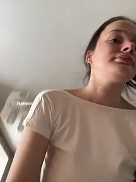 AuraaNova online show from 15, 3, 2026