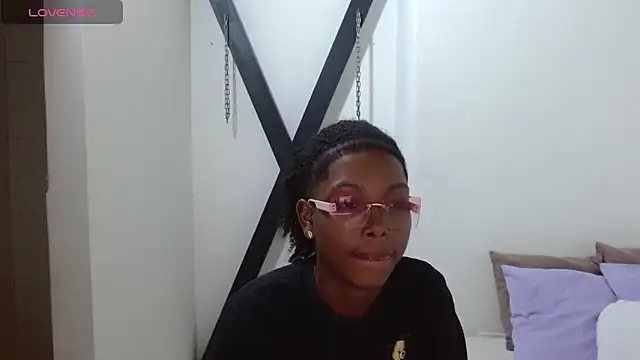 Naomi Street online show from 24, 3, 2026