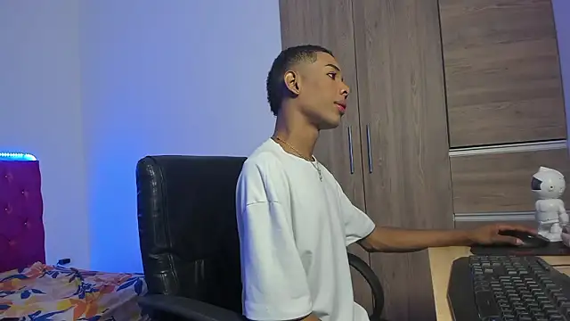 timmy tur11 online show from 24, 3, 2026