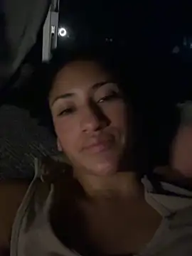 LatinaLoka online show from 15, 4, 2026