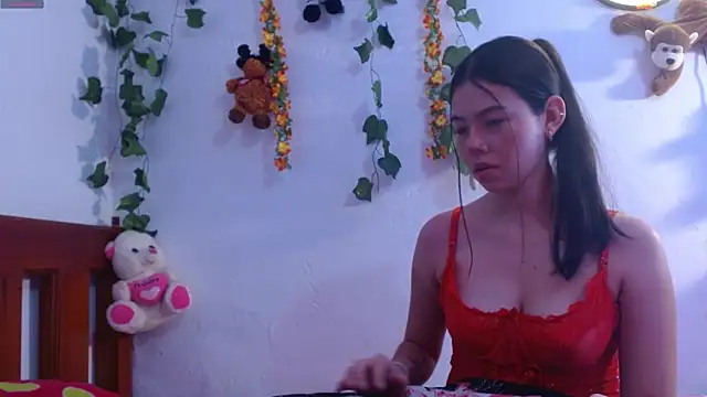 Draculaura X online show from 22, 4, 2026