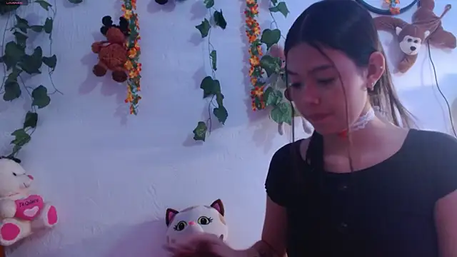 Draculaura X online show from 3, 5, 2026