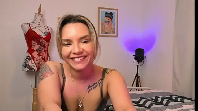 JuliiethDz online show from 24, 3, 2026