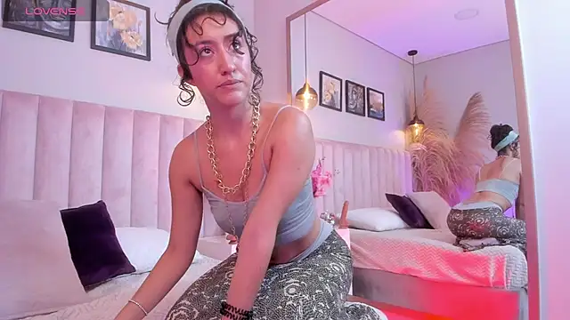 karoline lux online show from 19, 3, 2026