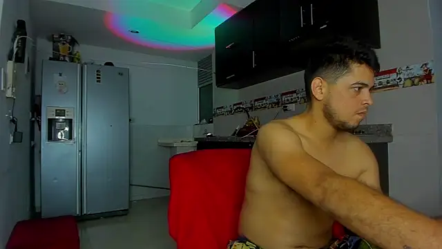 Snapshot of Fox_couplee69 chatting on 14, 3, 2026 Fox couplee69 online show from 14, 3, 2026