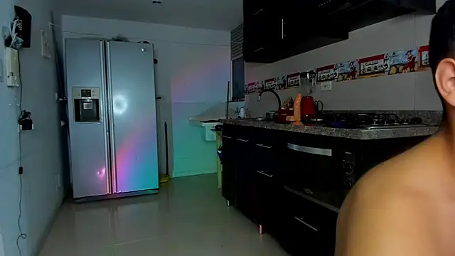 Fox couplee69 online show from 9, 5, 2026