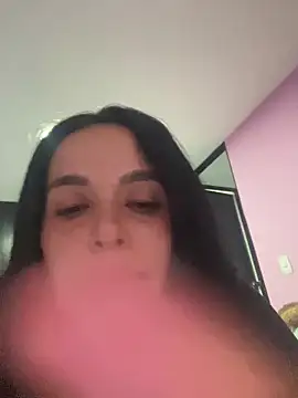 leila moretti online show from 5, 5, 2026
