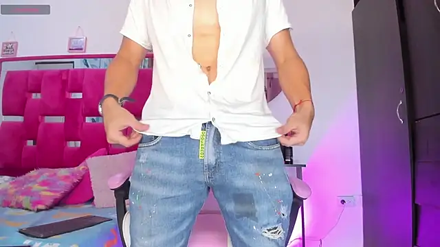 Snapshot of Christopher_Harris_ chatting on 14, 4, 2026 Christopher Harris online show from 14, 4, 2026