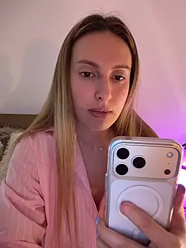 EvaRyen  online show from 13, 3, 2026