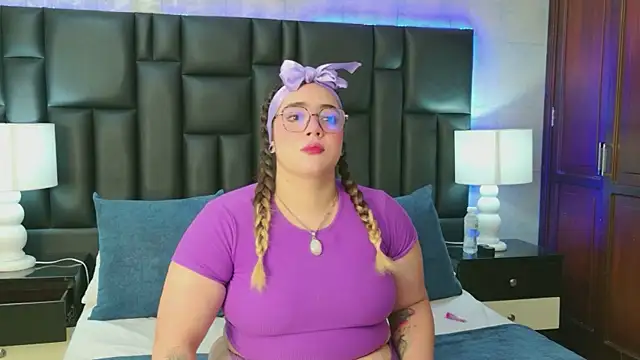 VioletMonroee online show from 15, 3, 2026