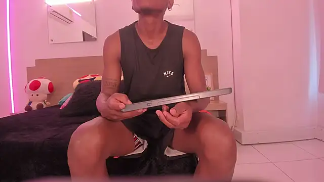 Ebony N Blonde online show from 24, 3, 2026