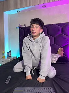 AndyJustgame  online show from 24, 4, 2026