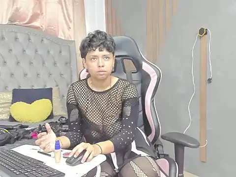 NikiEvanz online show from 18, 3, 2026