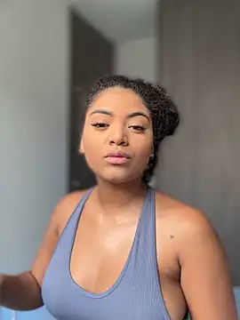 Snapshot of karlymonroe chatting on 17, 3, 2026 karlymonroe online show from 17, 3, 2026