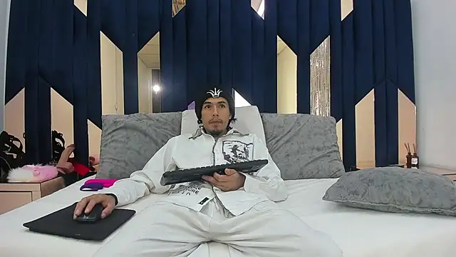 KikyoAndDrey online show from 3, 5, 2026