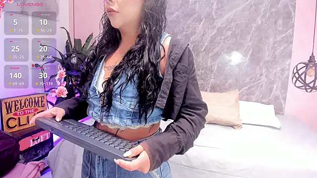 Megan Stein online show from 7, 5, 2026