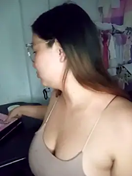 Snapshot of Brittany_G chatting on 23, 3, 2026 Brittany G online show from 23, 3, 2026