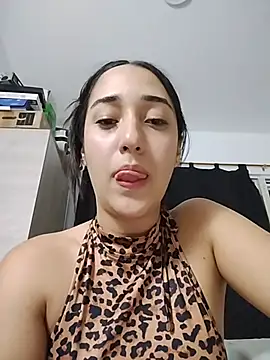 isabellaHill2 online show from 5, 5, 2026