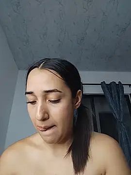 isabellaHill2 online show from 14, 5, 2026