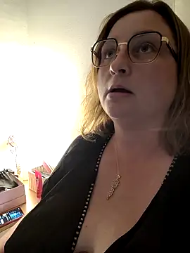 Snapshot of duotroublant chatting on 6, 5, 2026 duotroublant online show from 6, 5, 2026