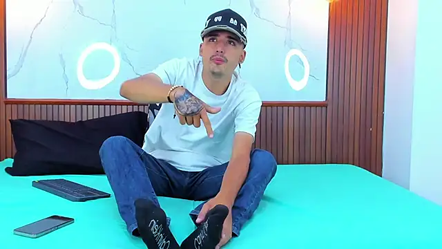 Hadrian Torres online show from 19, 3, 2026