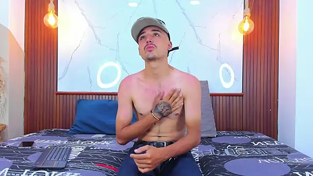 Hadrian Torres online show from 23, 3, 2026