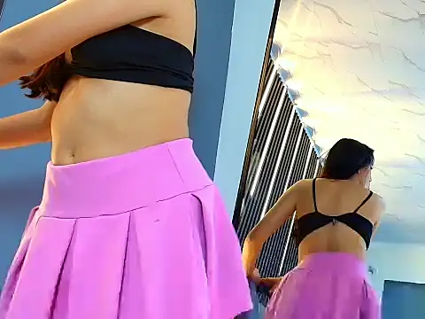 alison holand online show from 18, 3, 2026