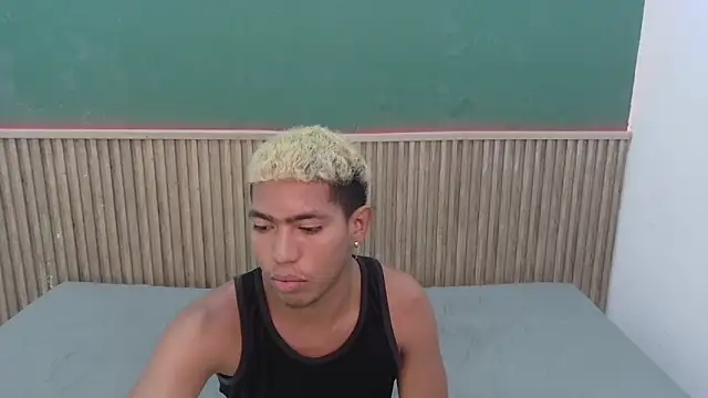 Duohot01 online show from 19, 3, 2026