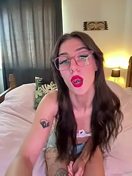 Snapshot of LuluHeartX chatting on 18, 3, 2026 LuluHeartX online show from 18, 3, 2026