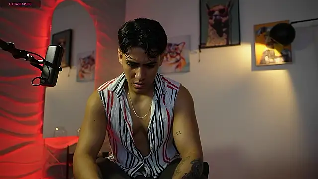 Tayler Cross  online show from 18, 3, 2026