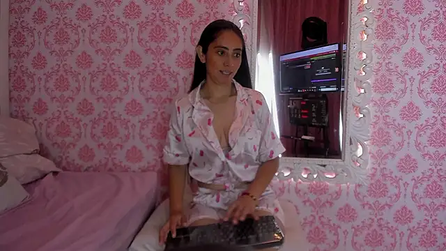 Escarleth Fox online show from 21, 3, 2026