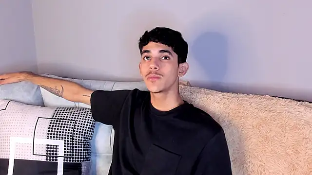 Snapshot of FlinsShadow chatting on 17, 3, 2026 FlinsShadow online show from 17, 3, 2026