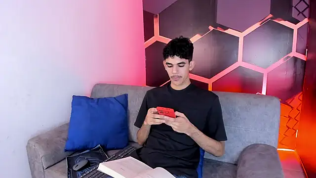 Snapshot of FlinsShadow chatting on 31, 3, 2026 FlinsShadow online show from 31, 3, 2026