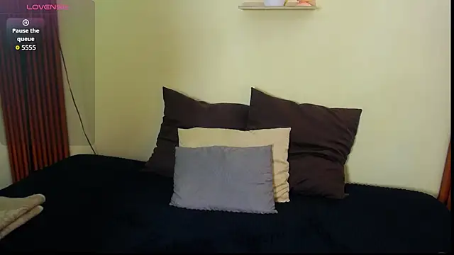 JuneBlake  online show from 14, 3, 2026