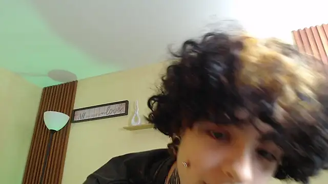 JuneBlake  online show from 18, 3, 2026