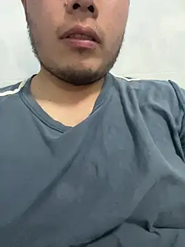 Snapshot of DanielZz69 chatting on 15, 4, 2026 DanielZz69 online show from 15, 4, 2026