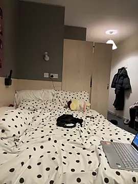 Snapshot of Halligirl chatting on 19, 3, 2026 Halligirl online show from 19, 3, 2026