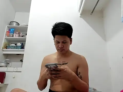 Snapshot of dion_cummer chatting on 19, 3, 2026 dion cummer online show from 19, 3, 2026