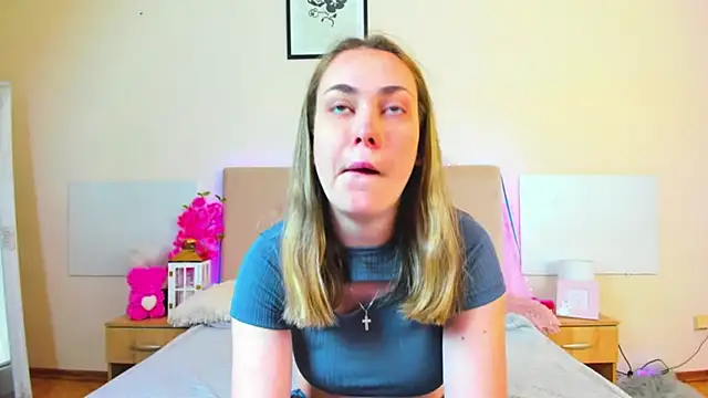 MelanieCuty online show from 4, 6, 2026