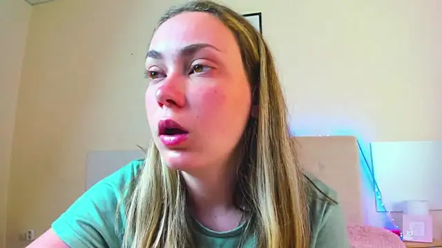MelanieCuty online show from 15, 6, 2026