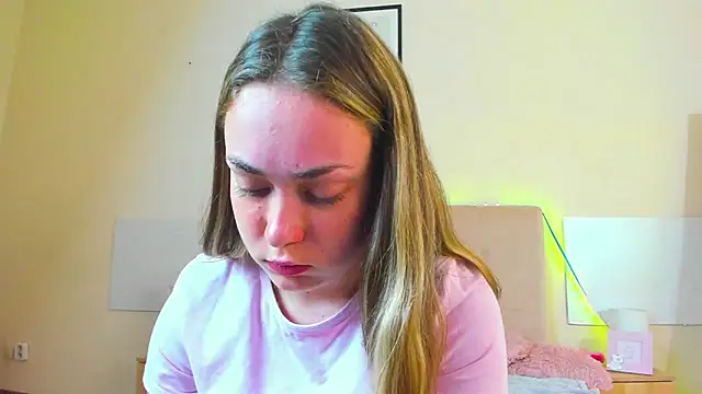 MelanieCuty online show from 20, 6, 2026