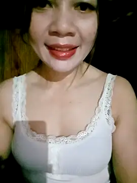 Yiyi102300 online show from 10, 5, 2026