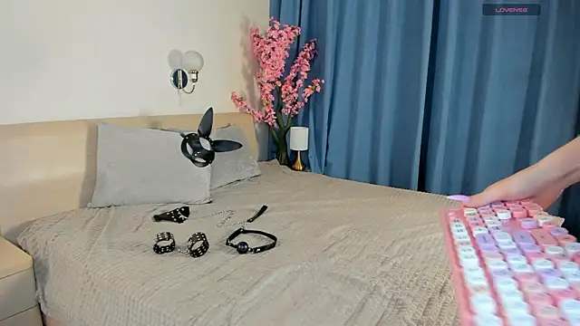 PeachMirth online show from 18, 3, 2026