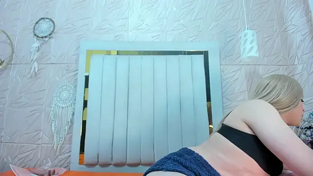 Sofia Blakke online show from 18, 3, 2026